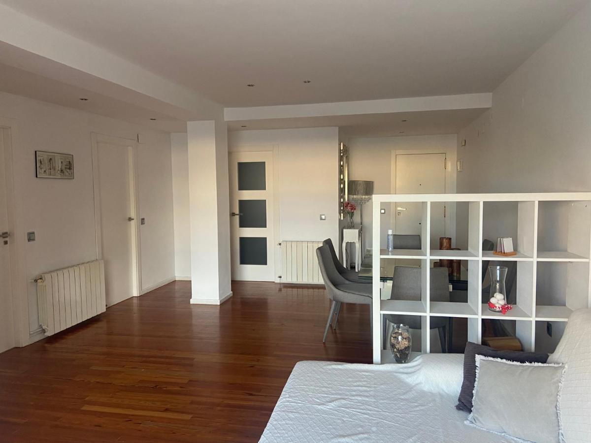 Cute Apartment Valenza Esterno foto