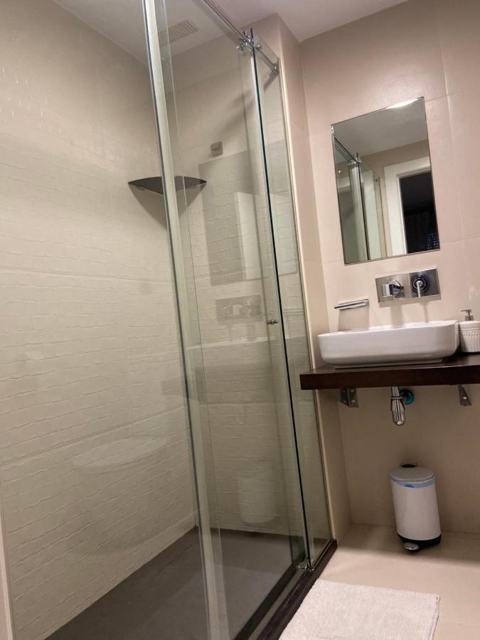 Cute Apartment Valenza Esterno foto