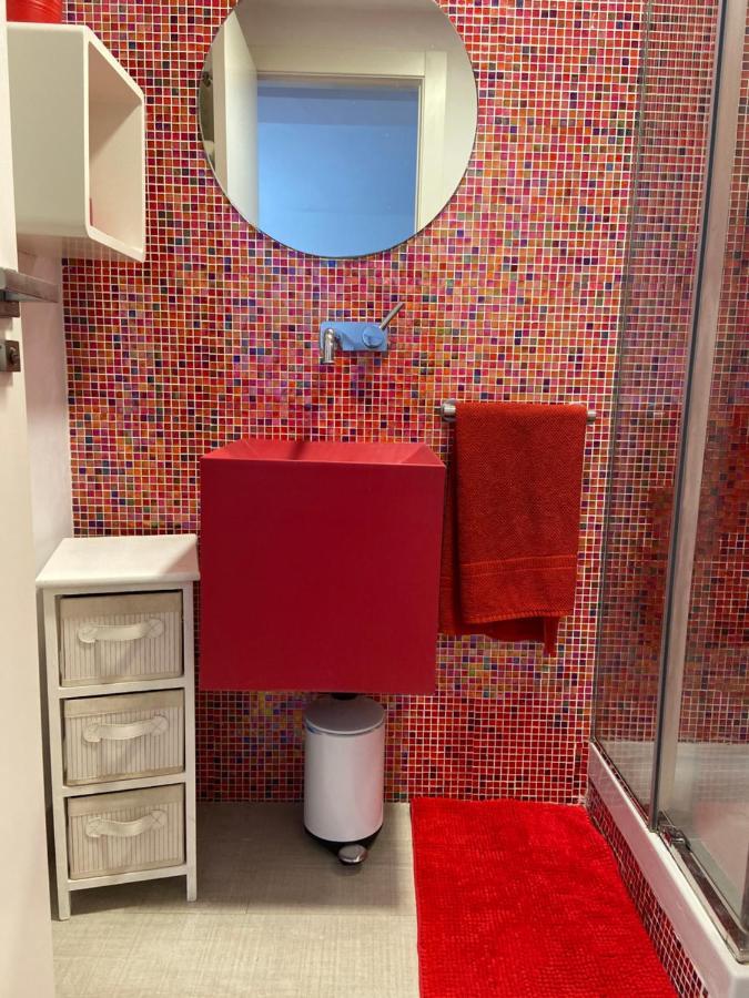 Cute Apartment Valenza Esterno foto