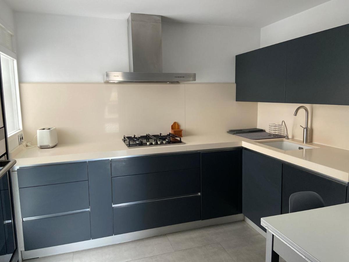 Cute Apartment Valenza Esterno foto